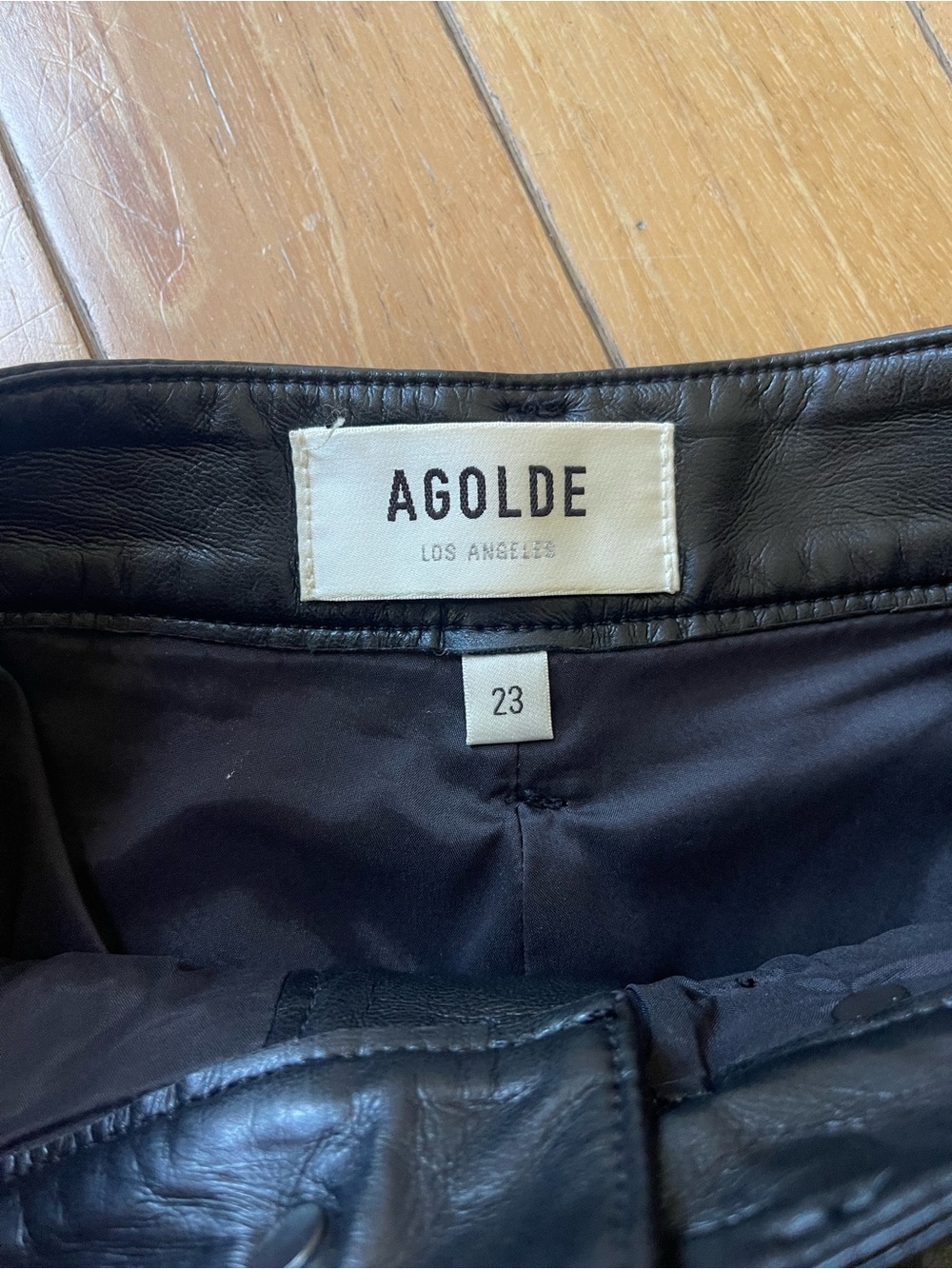 AGOLDE Black Recycled Leather High Rise Shorts Size 23 Made in USA Night Out - Picture 5 of 14